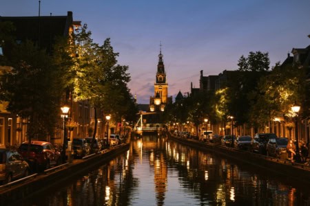 Alkmaar centrum in de avond